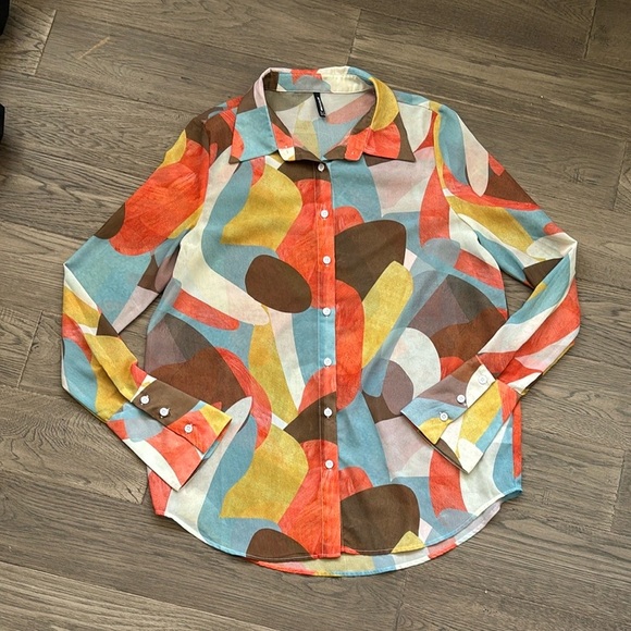 Pretty Little Thing | Multi Abstract Printed Oversized Button Up Blouse Size 4 - Picture 5 of 16
